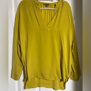 VINCE Silk Top